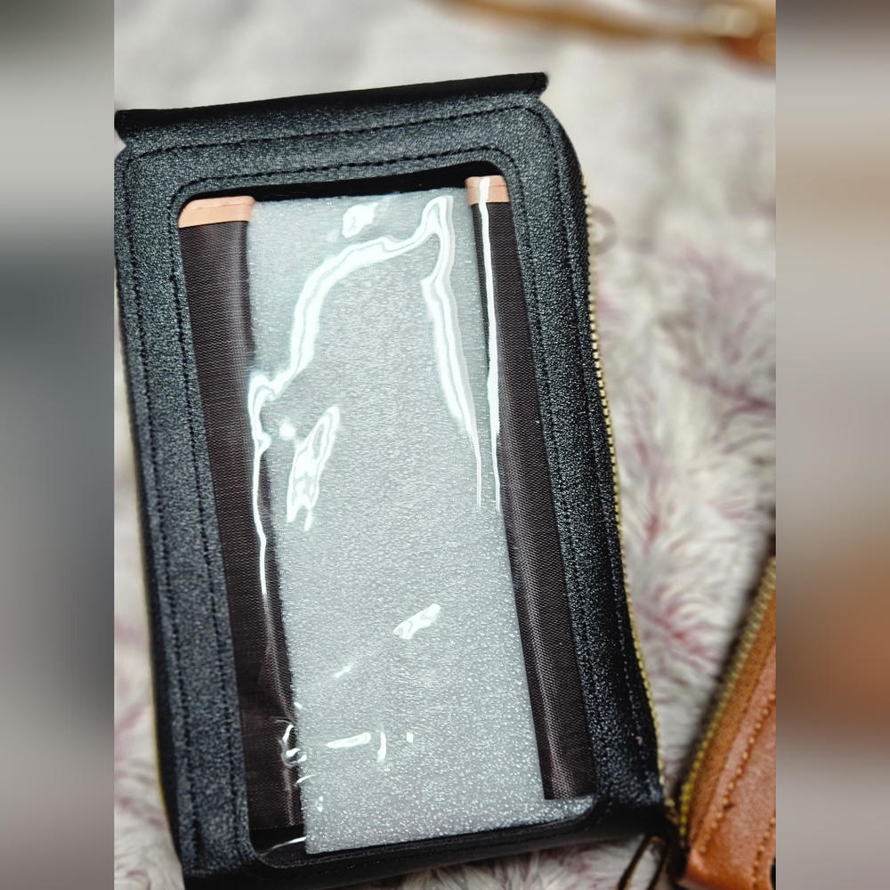 👜 NWOT Leather Crossbody - Picture 4 of 9